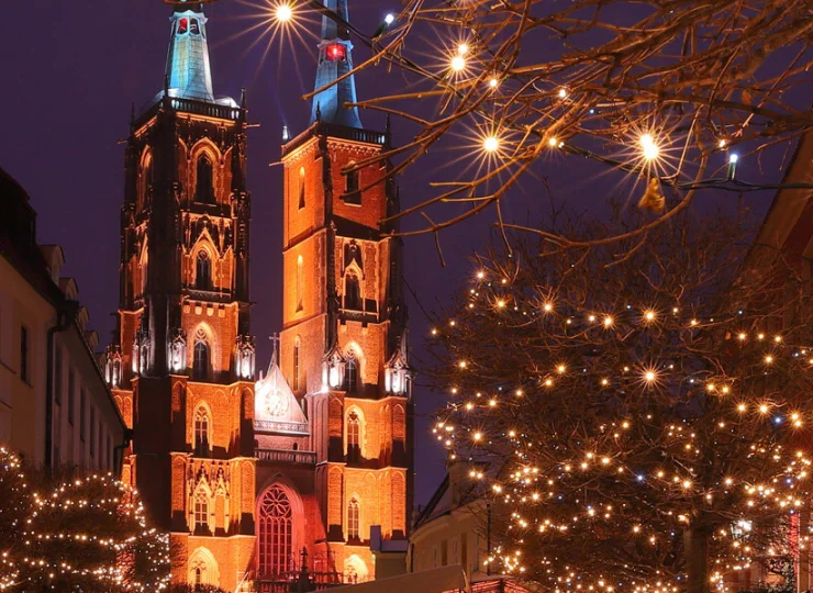 W okresie jarmarku bożonarodzeniowego Wrocław prezentuje się wspaniale