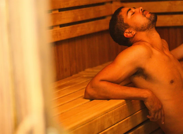 W strefie wellness dorośli odprężą się w saunie i jacuzzi