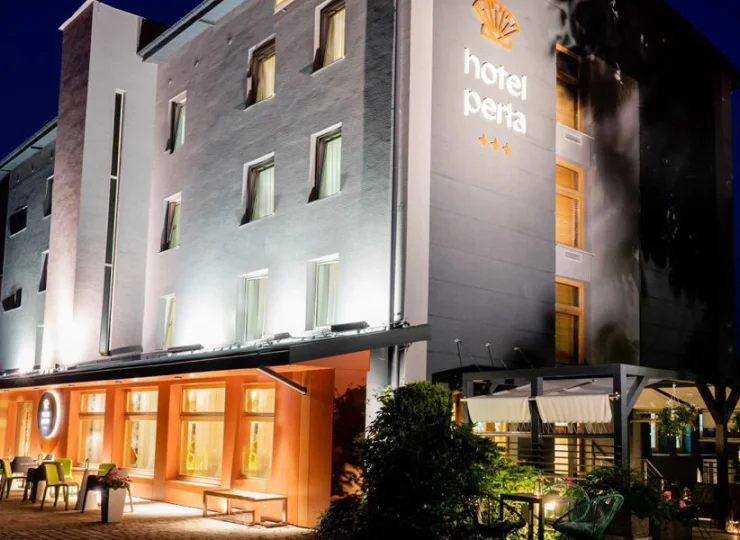 Hotel Perła jest komfortowym obiektem położonym w spokojnej dzielnicy Krakowa