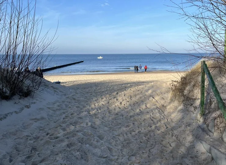 Maximus SPA znajduje się tylko kilka kroków od plaży w Dziwnówku