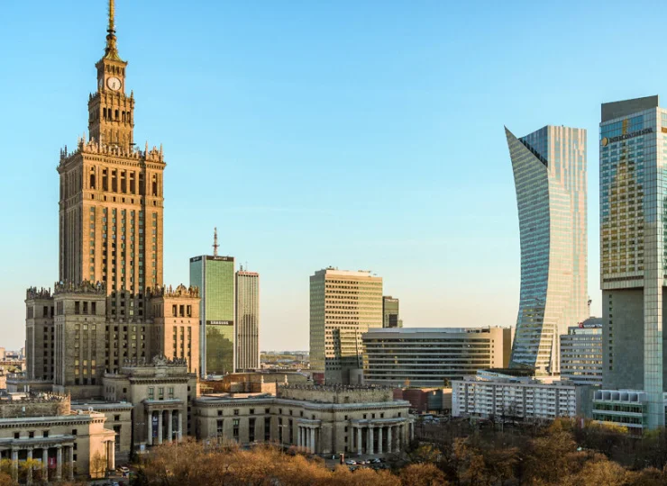 Hotel Gordon jest położony w Warszawie, obok lotniska