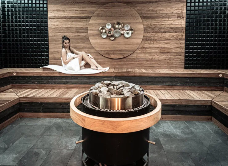Chlubą strefy SPA jest nowoczesne saunarium z różnorodnymi saunami