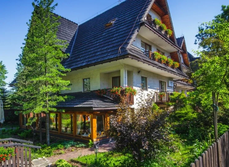 Czarny Potok to klimatyczny i komfortowy hotel położony w centrum Zakopanego