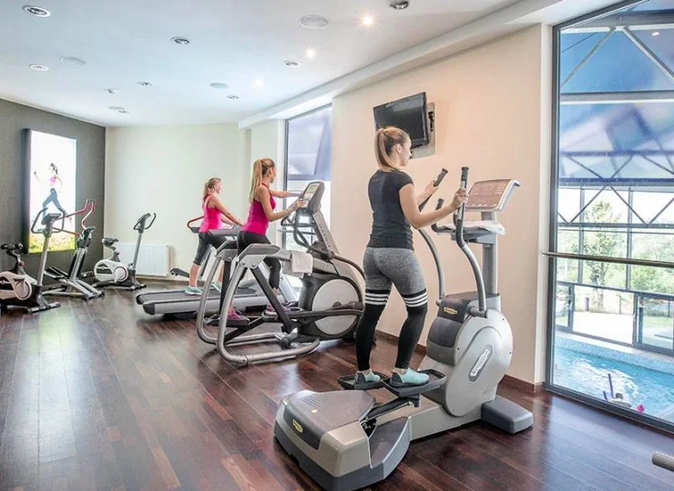 Aktywni Goście mogą korzystać z sali fitness