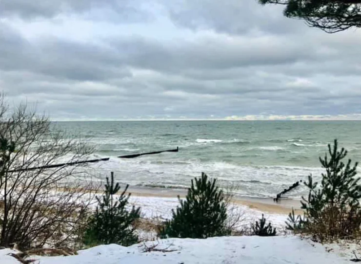 Bethel jest pięknie zlokalizowany zaledwie 150 m od plaży nad Bałtykiem