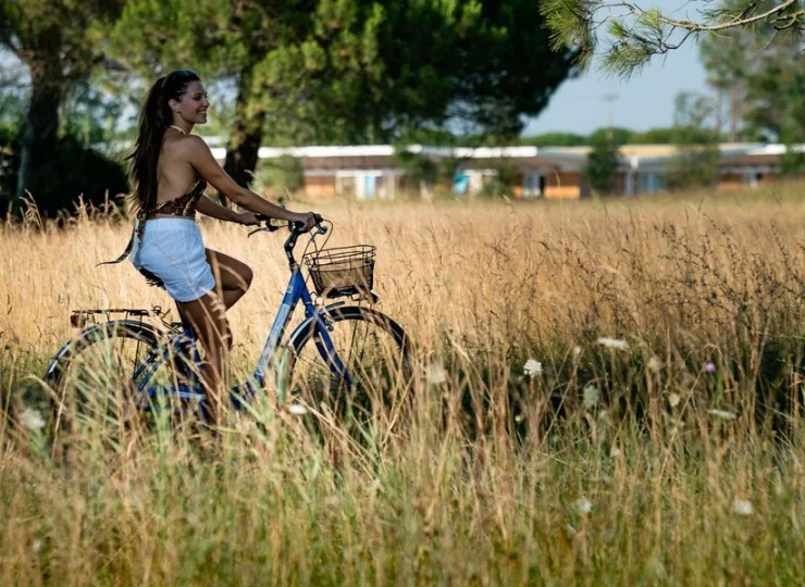 W resorcie jest wypożyczalnia rowerów