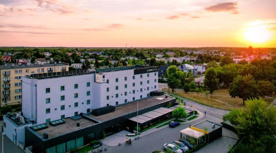 Ilonn Hotel