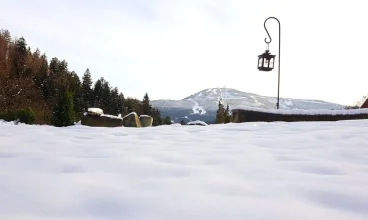 Obiekt oferuje wspaniałe panoramiczne widoki na Beskidy