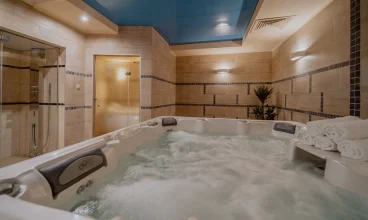 A także jacuzzi i gabinety masażu