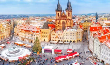 Zimą Praga słynie z jarmarków bożonarodzeniowych