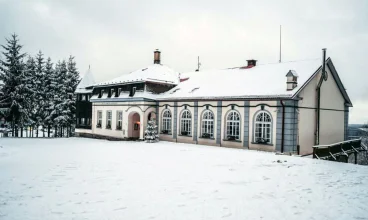 Hotel Zameczek jest zacisznie położony w Sudetach przy granicy czesko-polskiej