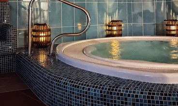 Atrakcje strefy wellness to m.in. masaże, jacuzzi, strefa saun