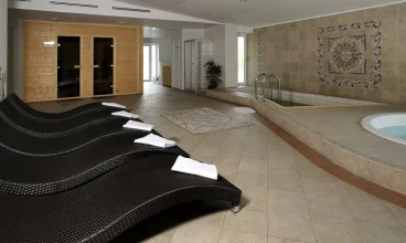 Hotel posiada strefę SPA ze strefą relaksu, jacuzzi, saunami