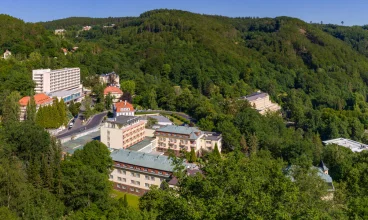 Spa Resort Sanssouci jest położony w zielonej okolicy