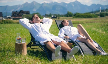 Oferuje kameralny relaks i komfortowy wypoczynek pod Tatrami