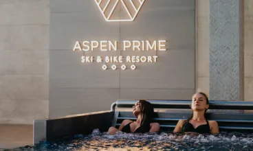 Aspen Prime przygotował dla gości wewnętrzne jacuzzi