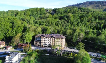 Hotel Elbrus SPA & Wellness zlokalizowany jest w Szczyrku