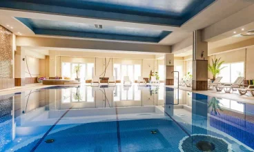 Hotel Mercure Racławice Dosłońce SPA dysponuje pełnowymiarowym basenem
