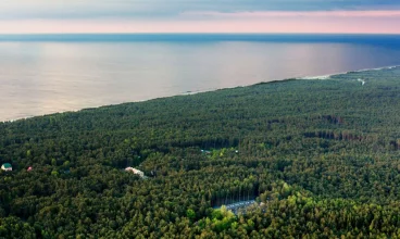 Natura Resort to ośrodek wypoczynkowy usytuowany w Pogorzelicy