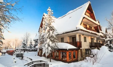 Czarny Potok to klimatyczny i komfortowy hotel położony w centrum Zakopanego