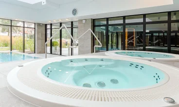 Są także niecki jacuzzi zapewniające relaks w bąbelkach