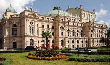 Amber Design Residence w sąsiedztwie Teatru im. Słowackiego w Krakowie