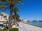 Zabytkowe centrum Splitu mieści się jedynie 30 km dalej