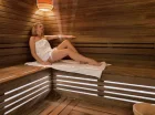 Osoby spragnione odprężenia mogą skorzystać z seansu w strefie saun