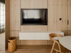 W apartamentach zadbano o duże TV i stylowe dodatki