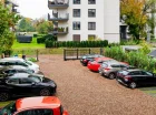 Aparthotel ma własny parking, co jest sporą zaletą w zabytkowej części Krakowa