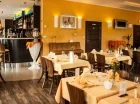 W obiekcie znajduje się restauracja z około 60 miejscami i przyjemną atmosferą