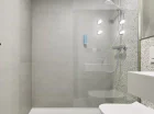 Każdy pokój posiada łazienkę z prysznicem