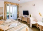 Kameralna willa posiada 15 wygodnych pokoi i apartamentów