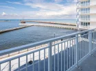 Przykładowy balkon apartamentu premium z widokiem na morze