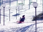 Otaczający hotel park zapewni zimową rozrywkę najmłodszym gościom