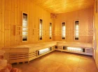 Dodatkowo można skorzystać z kompleksu 3 saun i wiadra Bosmana