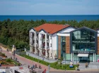 Morski Widok to hotel nad samym Bałtykiem, obok sosnowego lasu