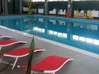 Goście mogą korzystać z pływalni w godzinach otwarcia