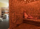 W strefie wellness jest kompleks saun z łaźnią parową i sauną fińską