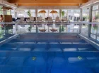 Srebrna Wydma posiada kryty basen, restaurację i strefę wellness