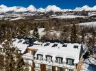Hotel mieści się w Tatrach Wysokich, w przepięknej górskiej okolicy