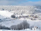 Zieleniec z 48 wyciągami narciarskimi znajduje się 10 km od hotelu Sonata