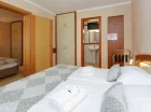 Pokój 4-osobowy składa się z dwóch sypialni