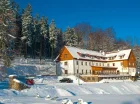 Hotel jest oddalony tylko o 3 km od kolei gondolowej na Stogu Izerskim