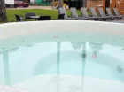 Całoroczne jacuzzi sprzyja relaksowi niezależnie od pogody