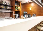 W hotelu znajduje się także drink bar