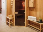 Do dyspozycji w strefie wellness oddano 2 sauny suche i 2 strefy relaksu