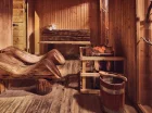 Goście mają dostęp do saun, łaźni i salki fitness