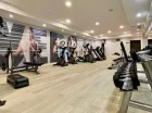 Świetnie wyposażona, wyremontowana siłownia dopełnia sportową ofertę Resortu