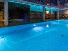 Hotel Kryształ**** do dyspozycji oddaje 15-metrowy basen z atrakcjami